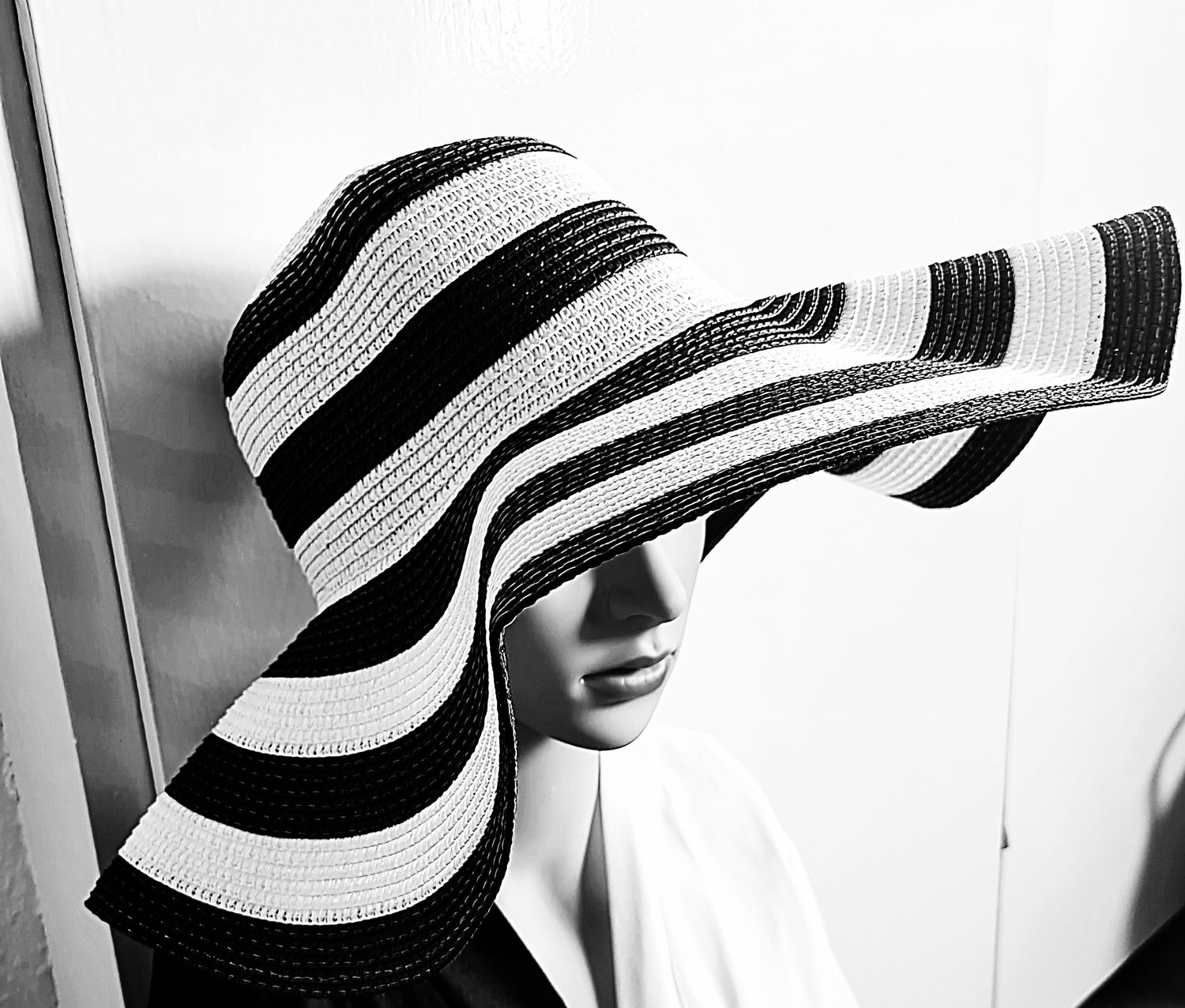 Sara- Black Striped Wide Brimmed Summer Hat. - OMGSTYLEZ