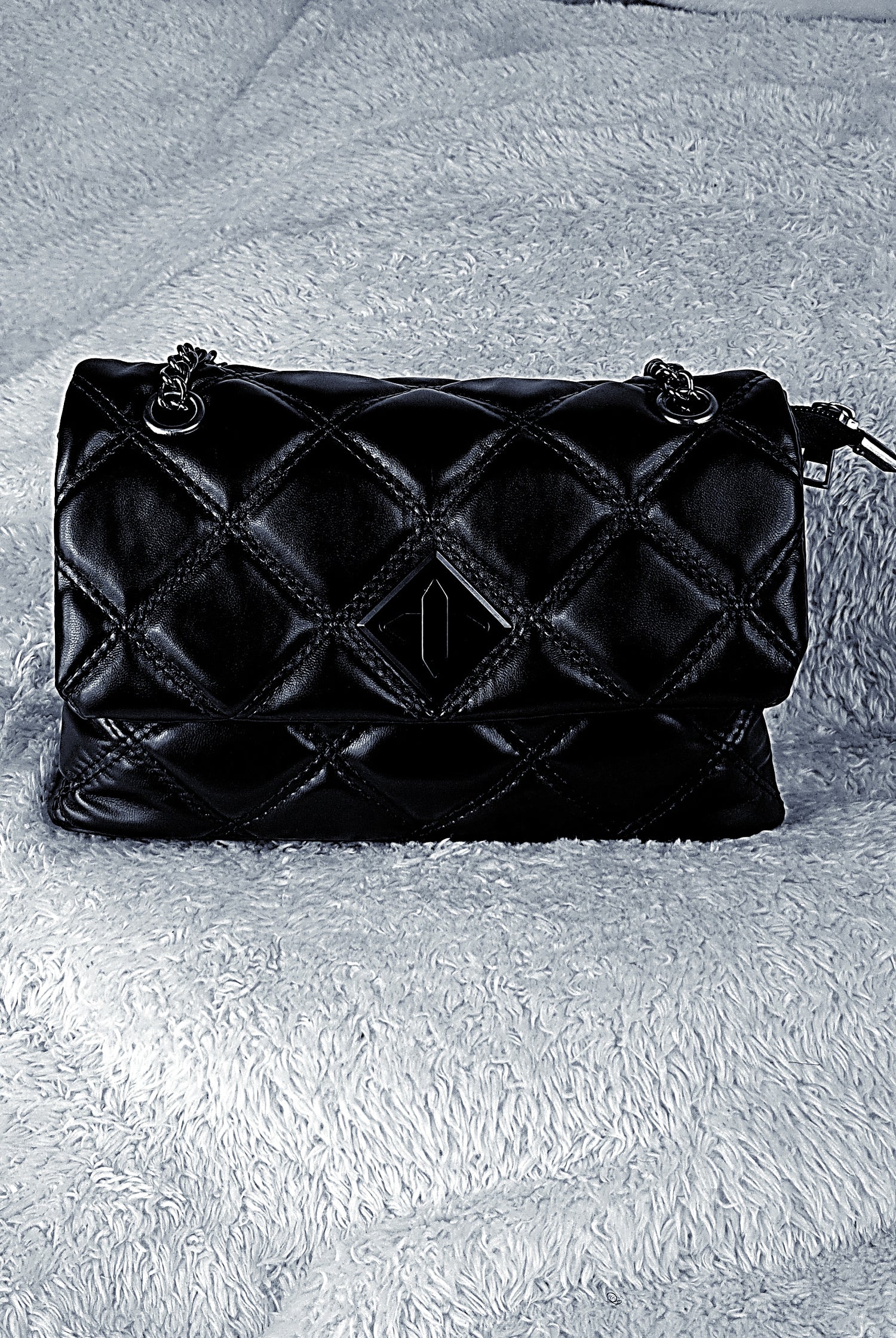 QUILTED PU LEATHER HANDBAG - OMGSTYLEZ