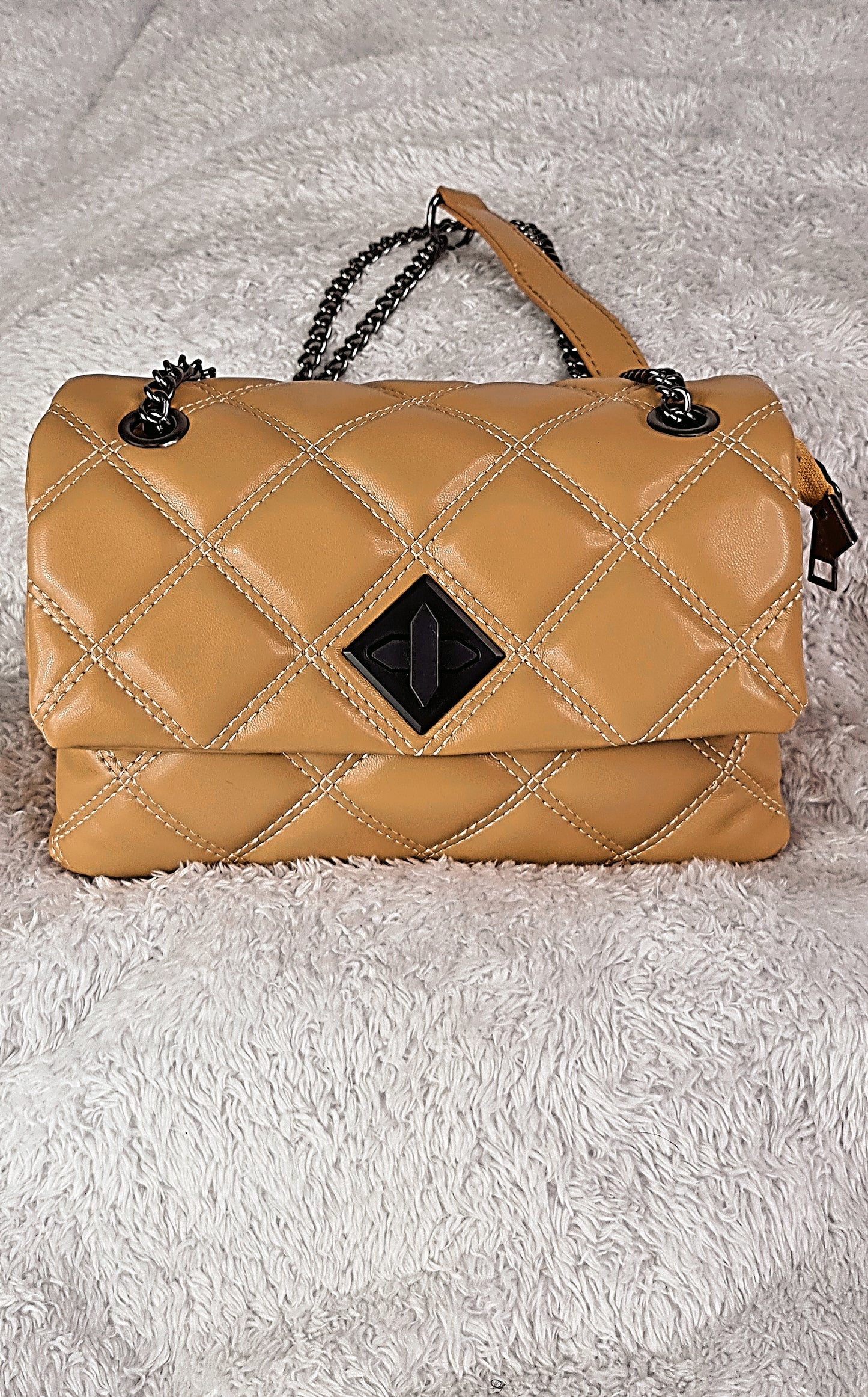 QUILTED PU LEATHER HANDBAG - OMGSTYLEZ