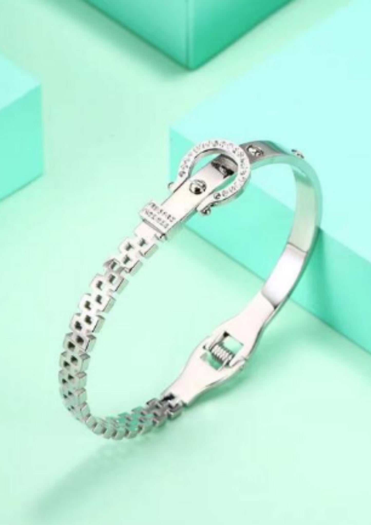 CHAIN BUCKLE BANGLE BRACELET - OMGSTYLEZ